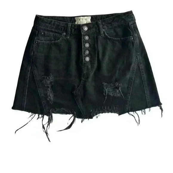 Free People Black Distressed Denim A-Line Mini Skirt Button Fly Sz 26 - Picture 3 of 7